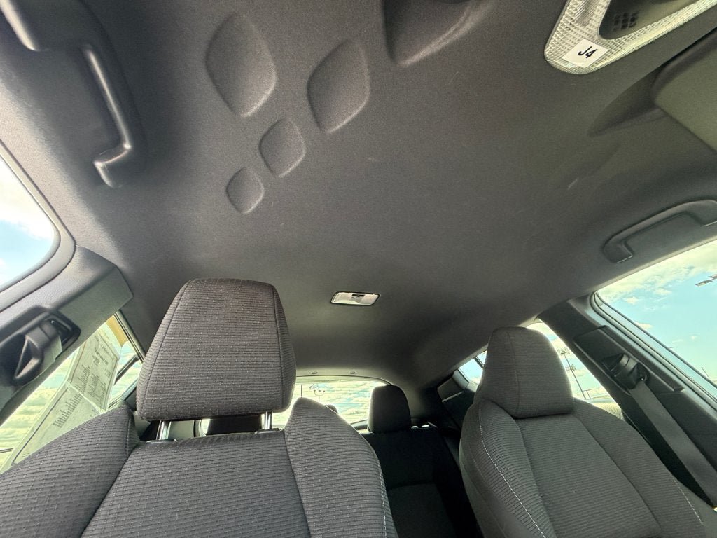Used 2019 Toyota C-HR XLE FWD image 28