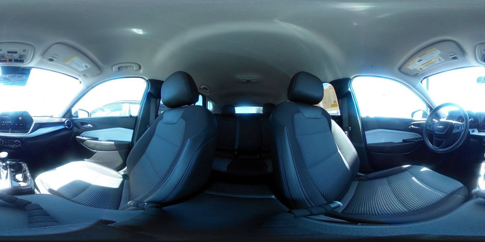 Used 2025 Chevrolet Trax LT FWD image 41