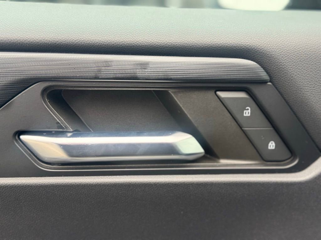 Certified 2024 GMC Acadia AT4 AWD/4WD image 24