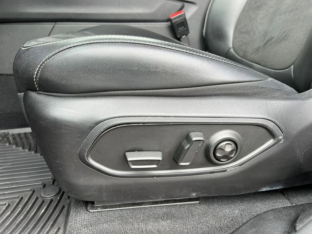 Used 2024 Jeep Grand Cherokee Altitude image 11