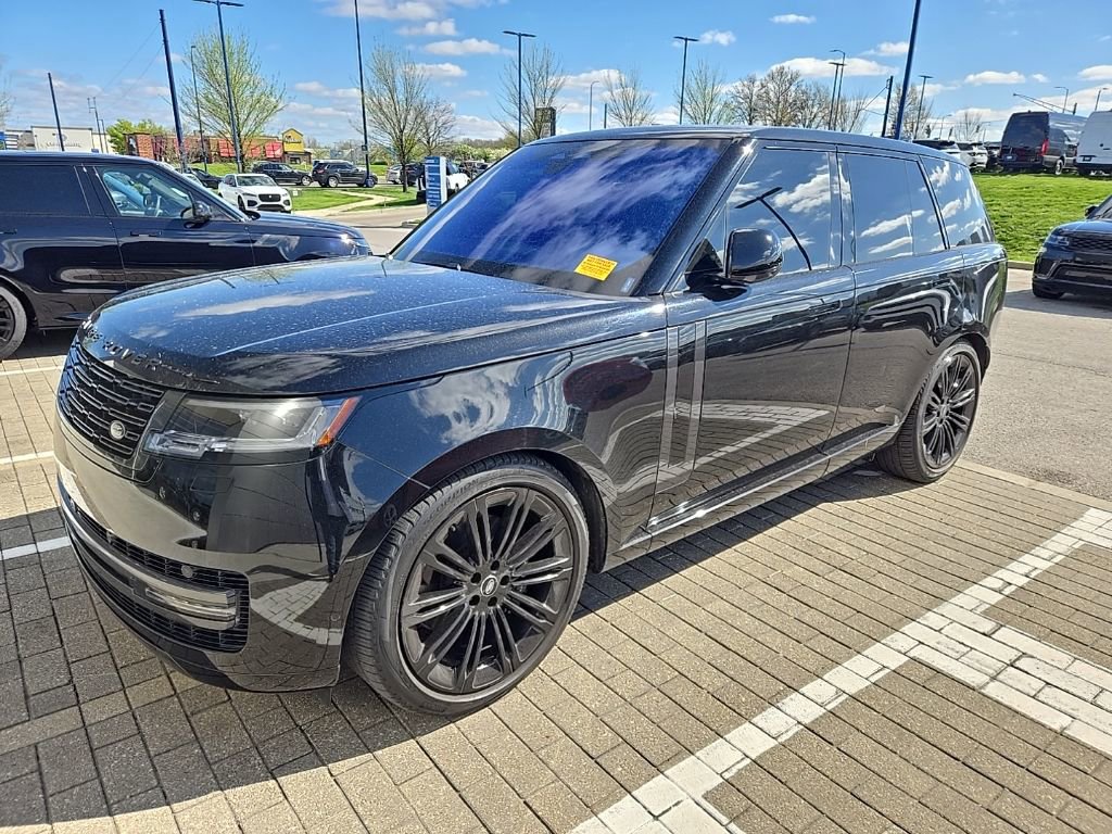 Certified 2023 Land Rover Range Rover SE image 1
