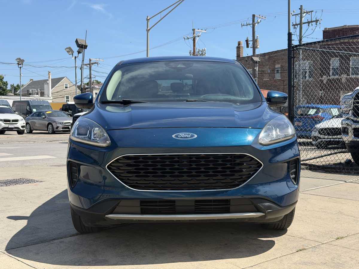Used 2020 Ford Escape SE FWD image 2
