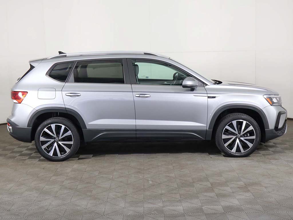 Used 2023 Volkswagen Taos SE FWD image 19