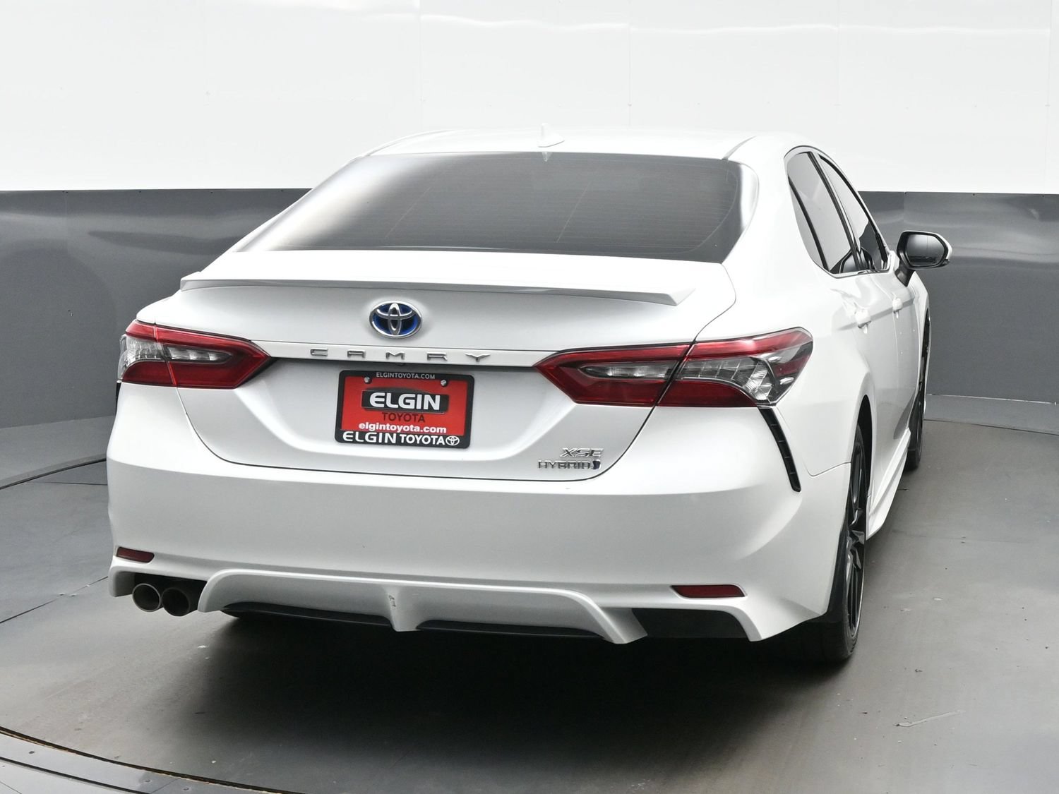 Used 2022 Toyota Camry XSE w/ Cold Weather Package FWD image 5