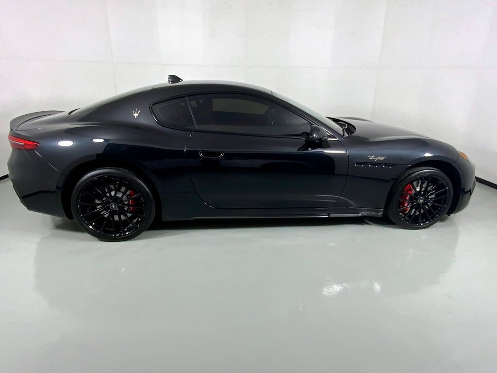 Used 2024 Maserati GranTurismo Trofeo image 3