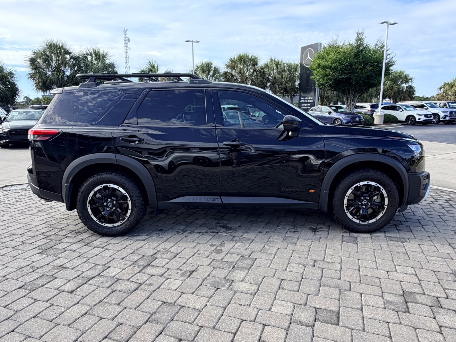 Used 2024 Nissan Pathfinder Rock Creek AWD/4WD image 7