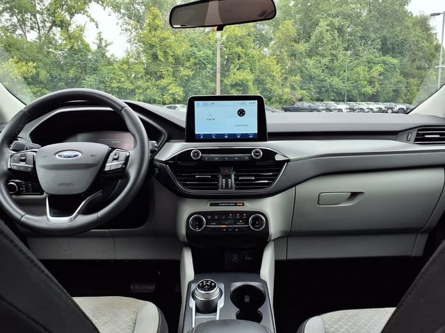 Used 2023 Ford Escape Active w/ Cold Weather Package FWD image 9