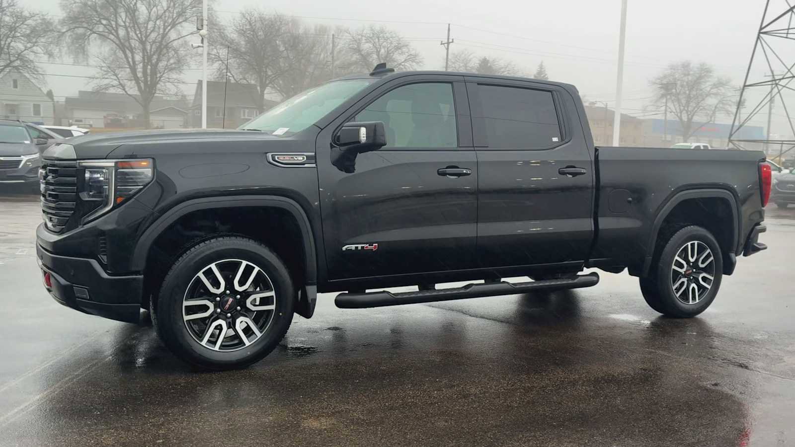 Certified 2023 GMC Sierra 1500 AT4 w/ Technology Package image 6