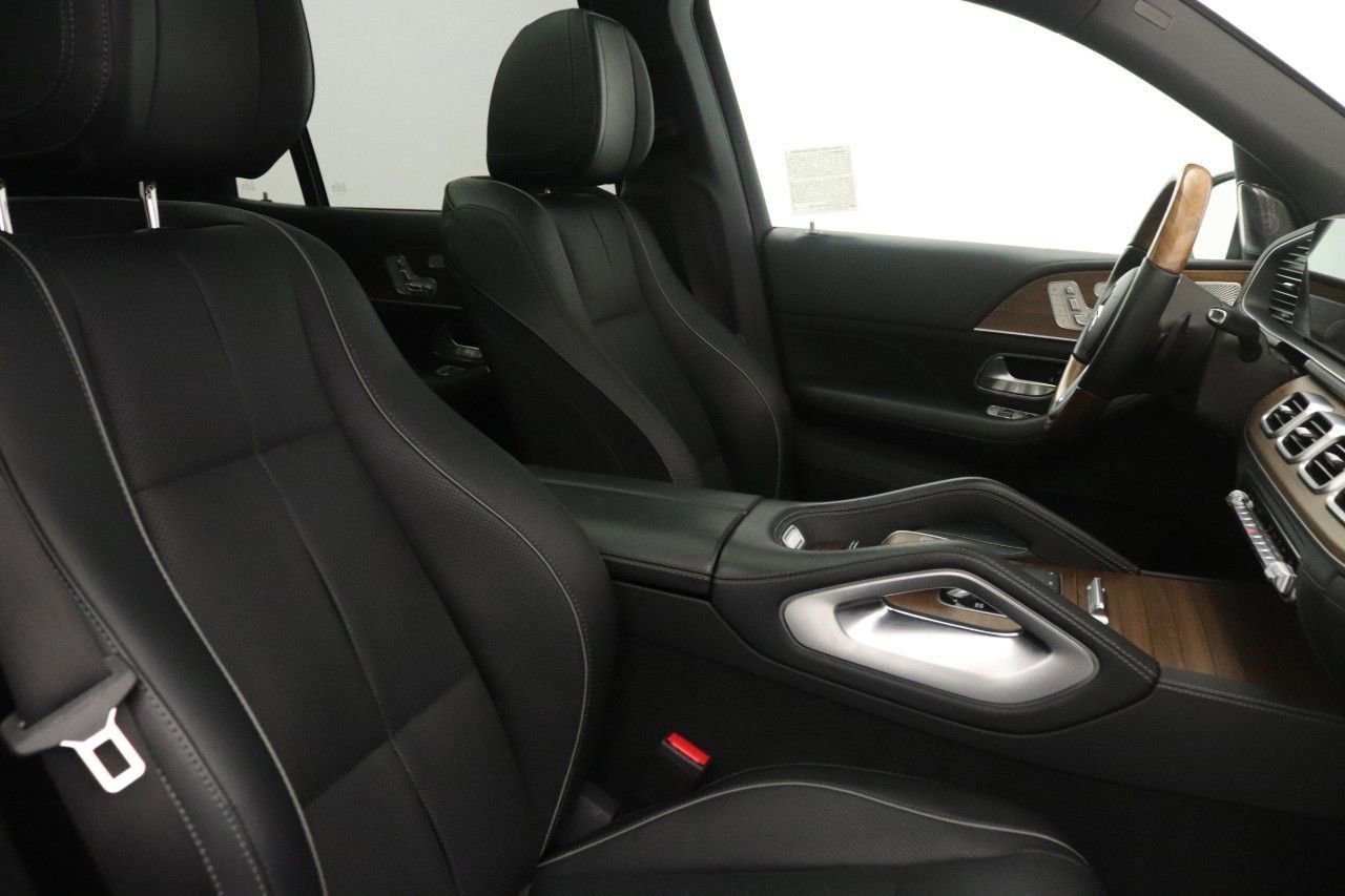 Certified 2021 Mercedes-Benz Maybach GLS 600 4MATIC image 31