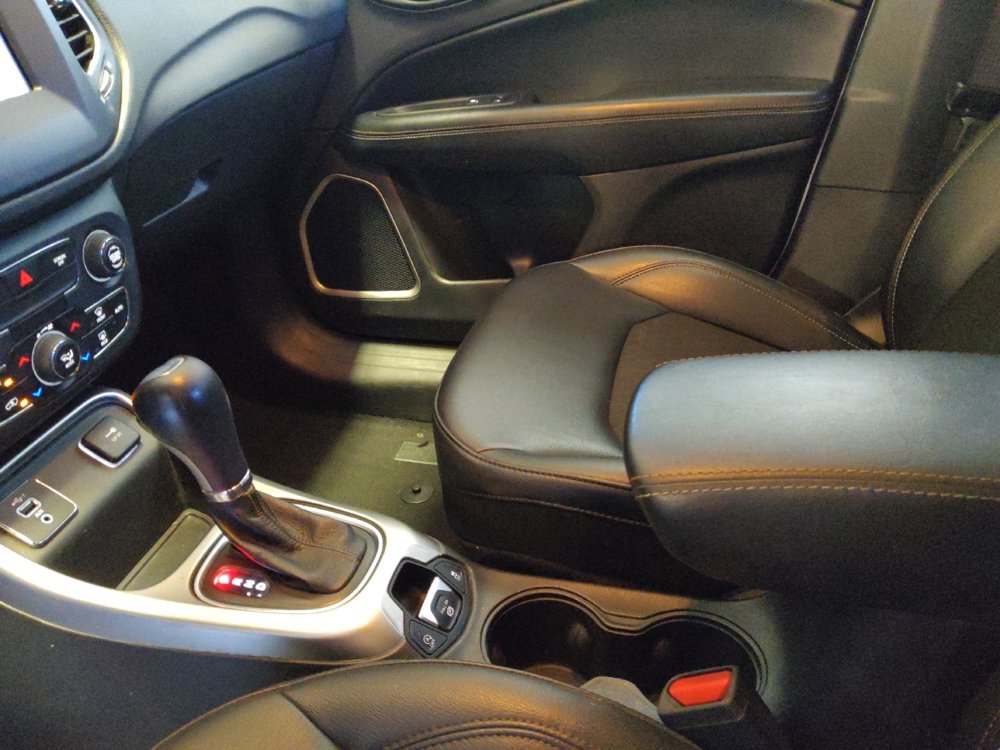 Used 2021 Jeep Compass Latitude image 26