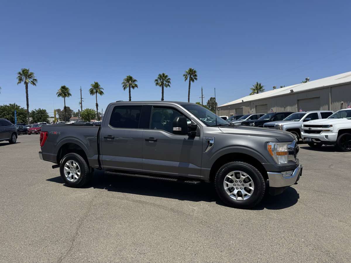 Used 2021 Ford F150 XLT w/ Equipment Group 301A Mid image 16