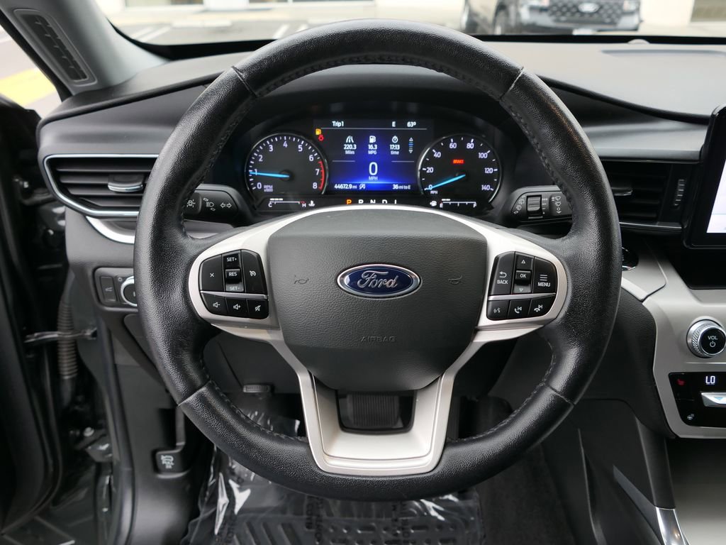 Used 2021 Ford Explorer XLT w/ Equipment Group 202A RWD image 20