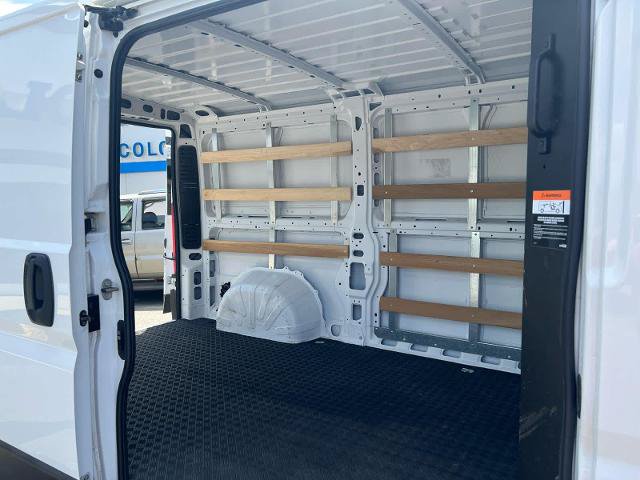 Used 2025 RAM ProMaster 2500 w/ U-Haul Equipment Group FWD image 13