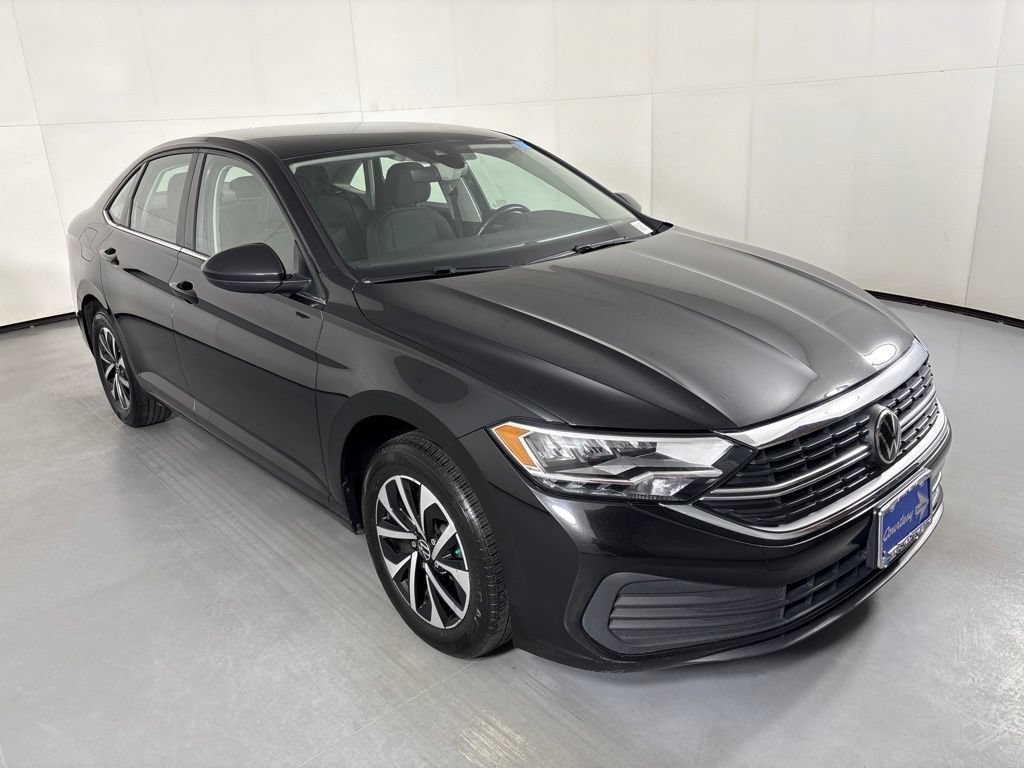 Used 2024 Volkswagen Jetta S FWD image 2