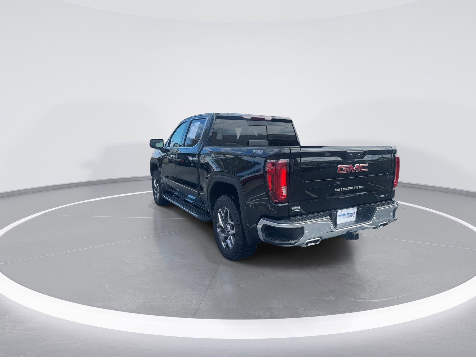 Used 2025 GMC Sierra 1500 SLT w/ SLT Premium Plus Package image 7