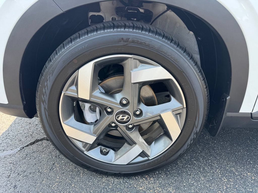Certified 2026 Hyundai Venue SEL FWD image 33