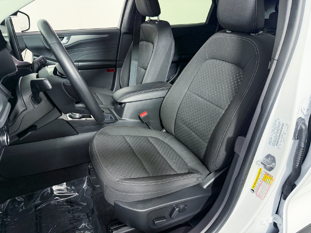 Used 2023 Ford Escape Active w/ Tech Pack #2 AWD/4WD image 17