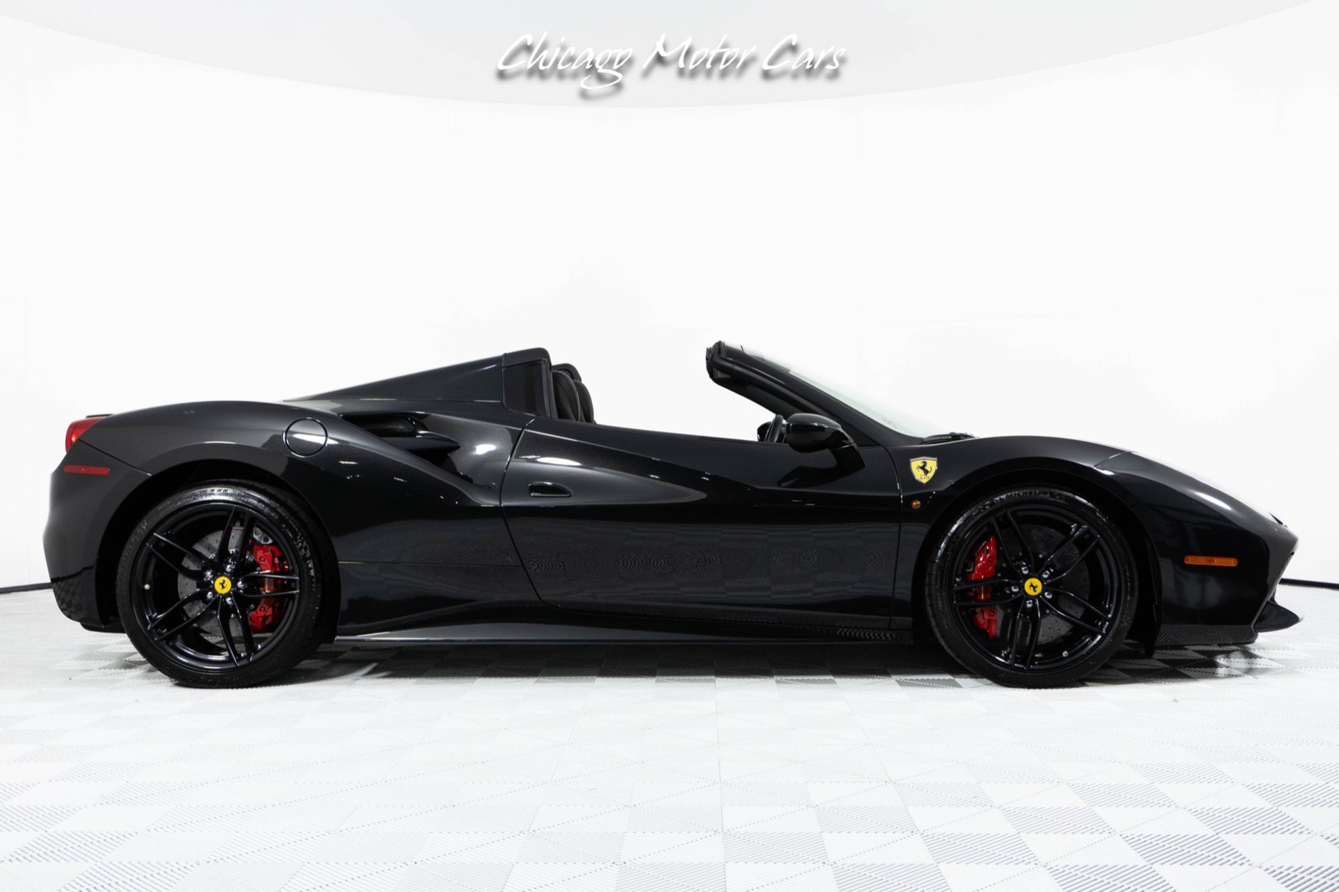 Used 2018 Ferrari 488 Spider RWD image 7