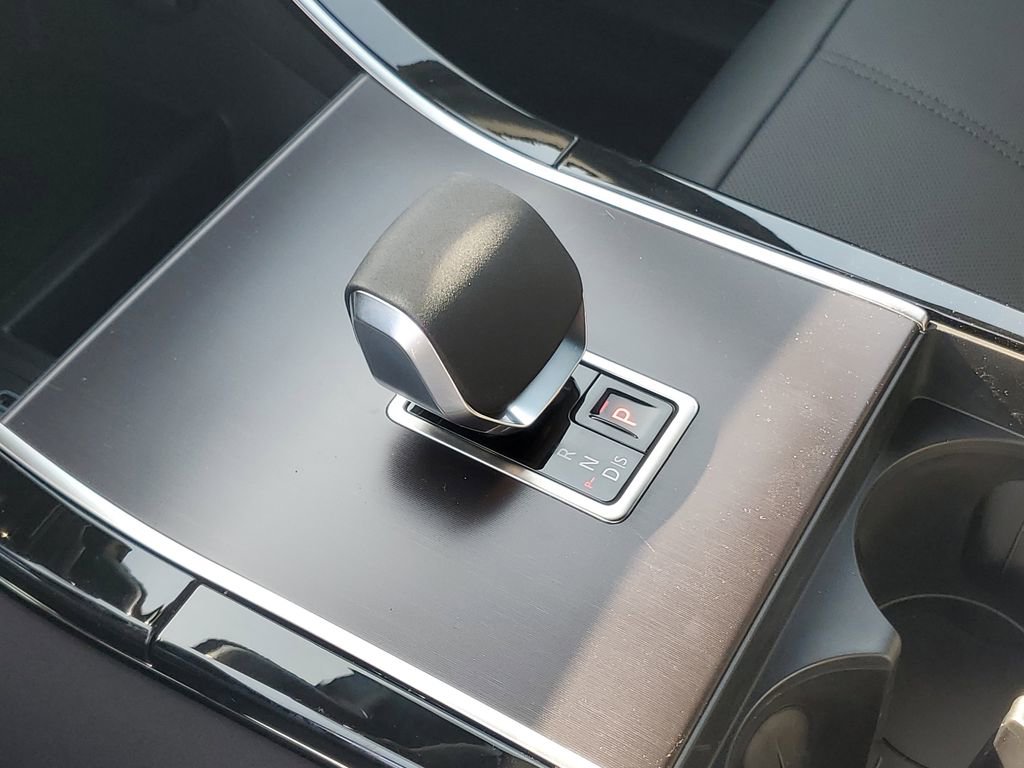 New 2026 Land Rover Range Rover Velar Dynamic SE AWD/4WD image 22