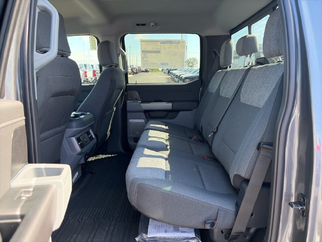 New 2027 Ford F350 XLT w/ XLT Premium Package AWD/4WD image 26