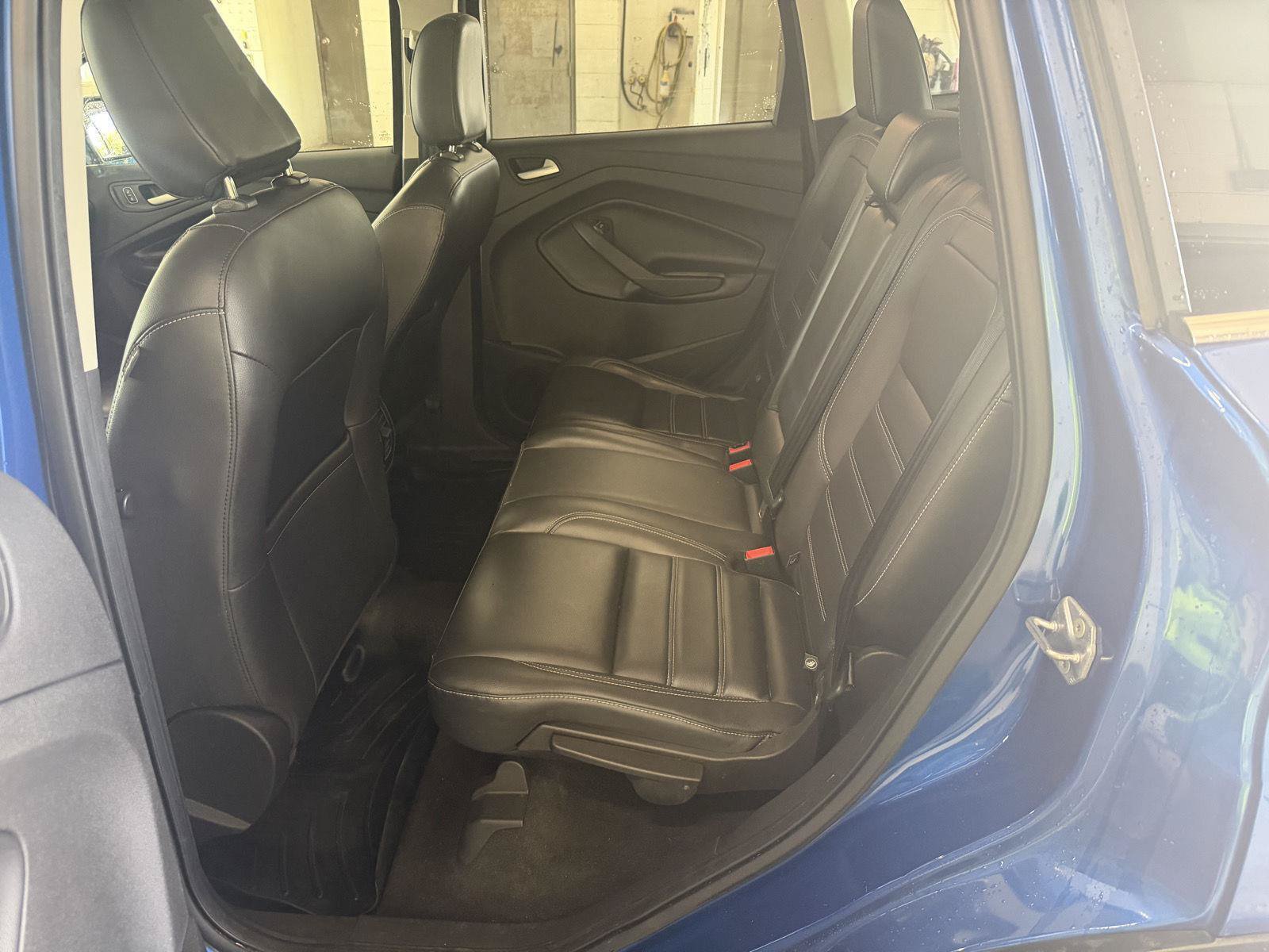 Used 2019 Ford Escape SEL AWD/4WD image 25