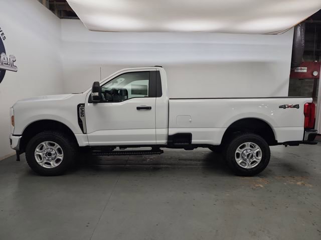 New 2026 Ford F350 XLT image 4