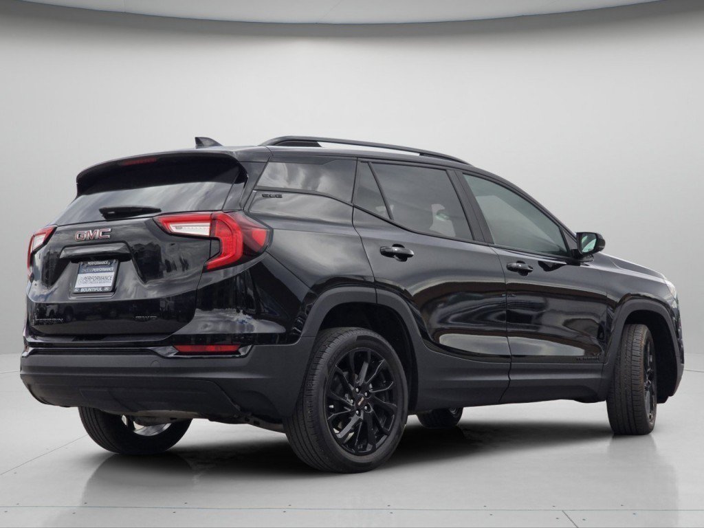 Used 2024 GMC Terrain SLE w/ Elevation Edition AWD/4WD image 19