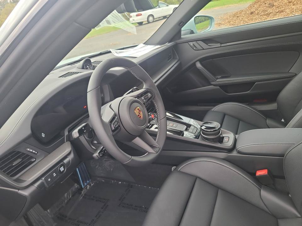 New 2026 Porsche 911 Carrera RWD image 4