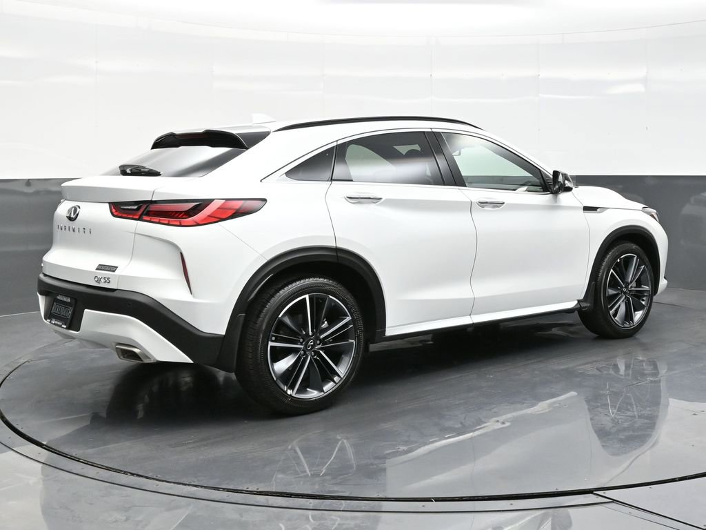 Certified 2025 INFINITI QX55 Luxe w/ Cargo Package image 7