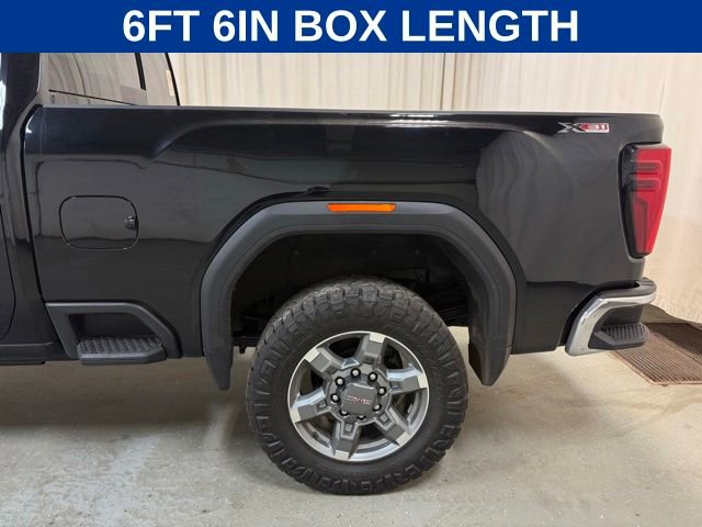 Used 2025 GMC Sierra 3500 SLT AWD/4WD image 11