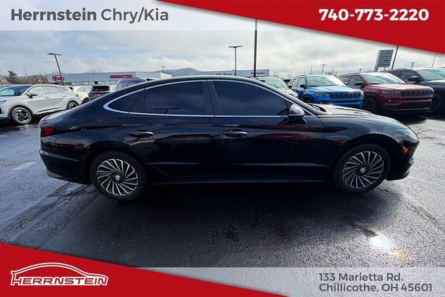 Used 2023 Hyundai Sonata Limited w/ Cargo Package image 27