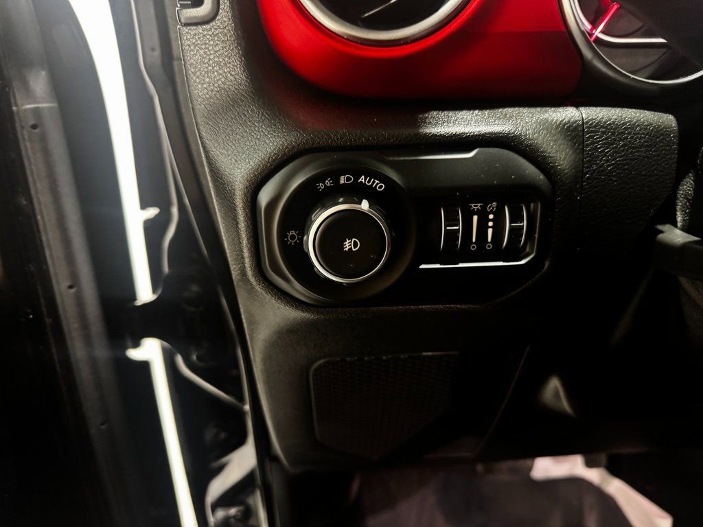 Used 2021 Jeep Wrangler Unlimited Rubicon w/ Uconnect 4C Nav & Sound Group image 36