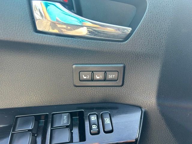 Used 2016 Toyota RAV4 Limited AWD/4WD image 15