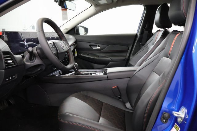 New 2026 Nissan Sentra SR w/ SR Premium Package FWD image 12