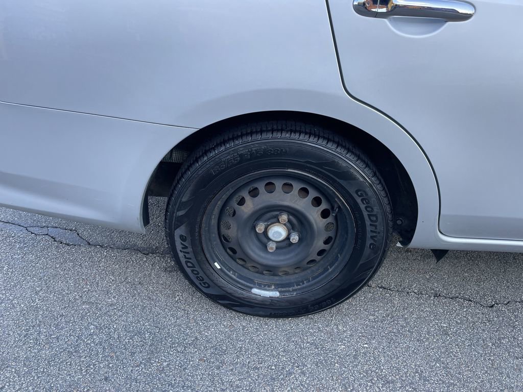 Used 2018 Nissan Versa SV image 12