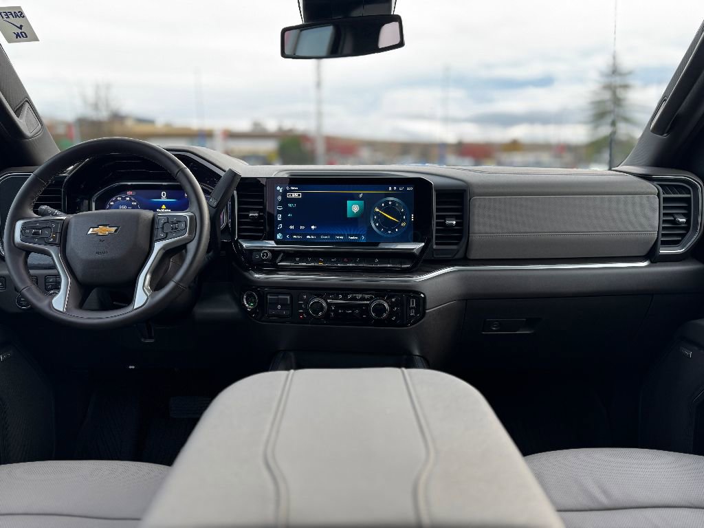 Used 2024 Chevrolet Silverado 2500 LTZ w/ LTZ Plus Package image 5