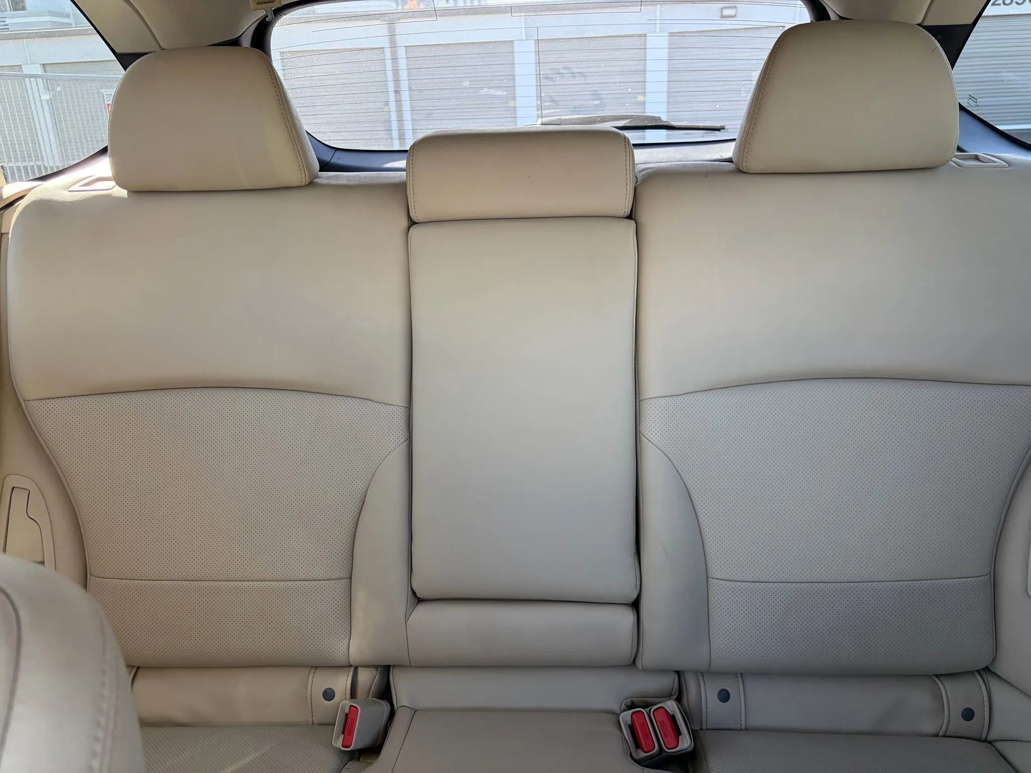 Used 2017 Subaru Outback 3.6R Limited image 15