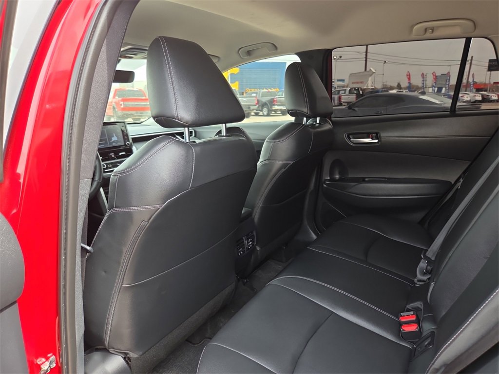 Used 2022 Toyota Corolla Cross XLE image 10