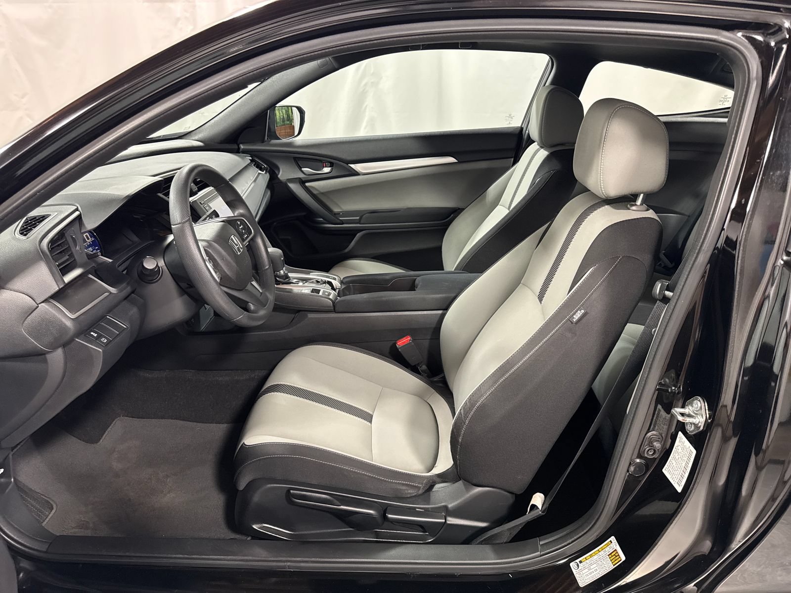 Used 2018 Honda Civic LX-P image 3