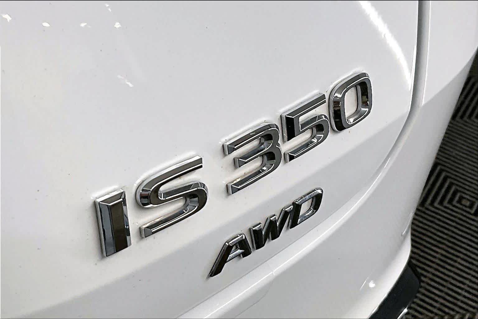Used 2025 Lexus IS 350 F Sport AWD/4WD image 10