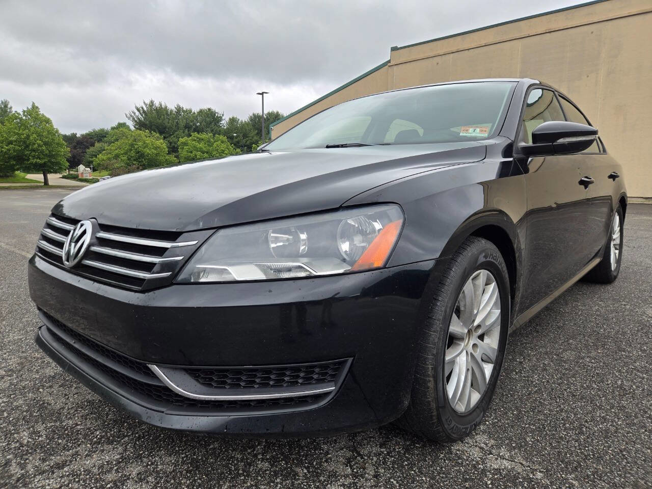 Used 2012 Volkswagen Passat 2.5 S FWD image 1