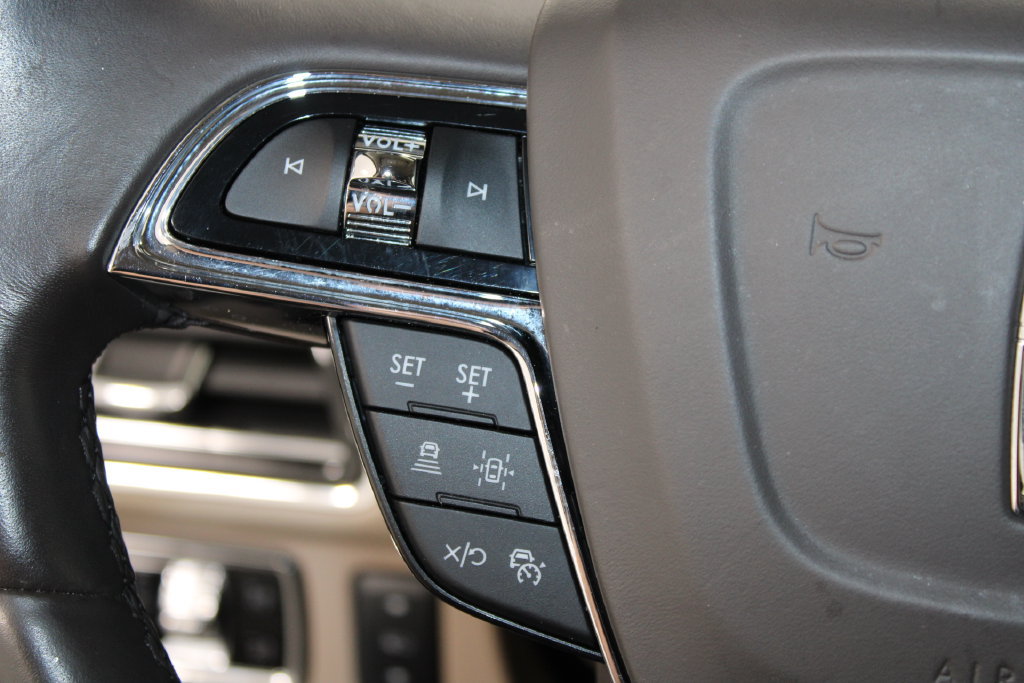 Used 2023 Lincoln Navigator Reserve AWD/4WD image 42