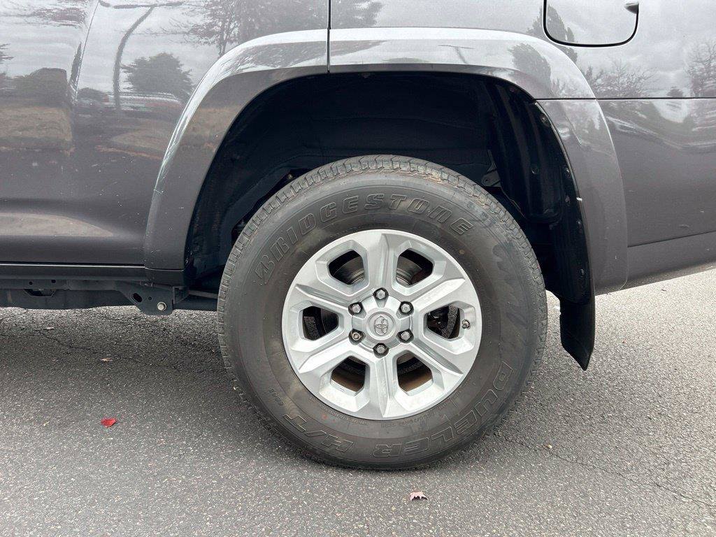 Used 2021 Toyota 4Runner SR5 Premium w/ Moonroof Package AWD/4WD image 13