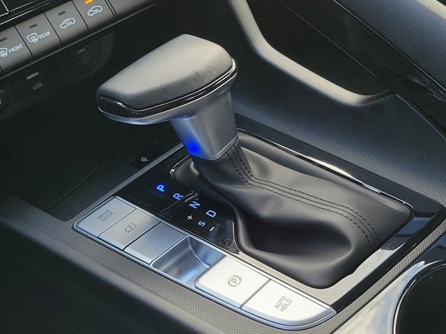 Certified 2025 Hyundai Elantra SEL image 27