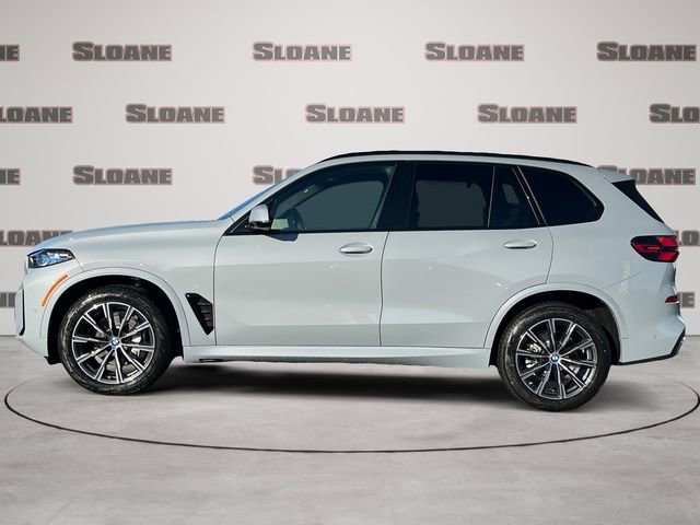 New 2026 BMW X5 xDrive40i w/ M Sport Package AWD/4WD image 2