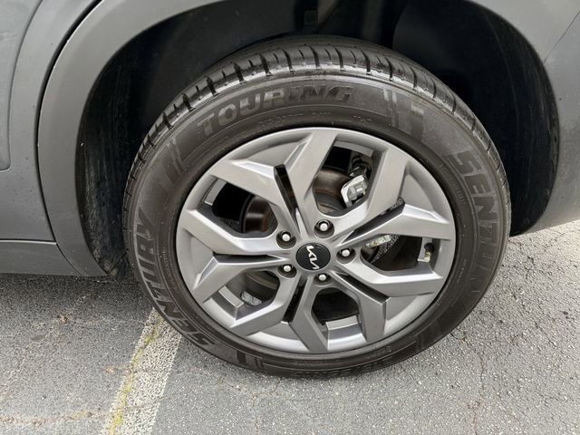 Certified 2024 Kia Seltos S image 38