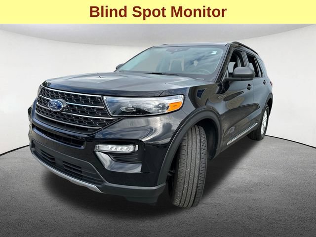 Used 2023 Ford Explorer XLT w/ Equipment Group 202A image 5