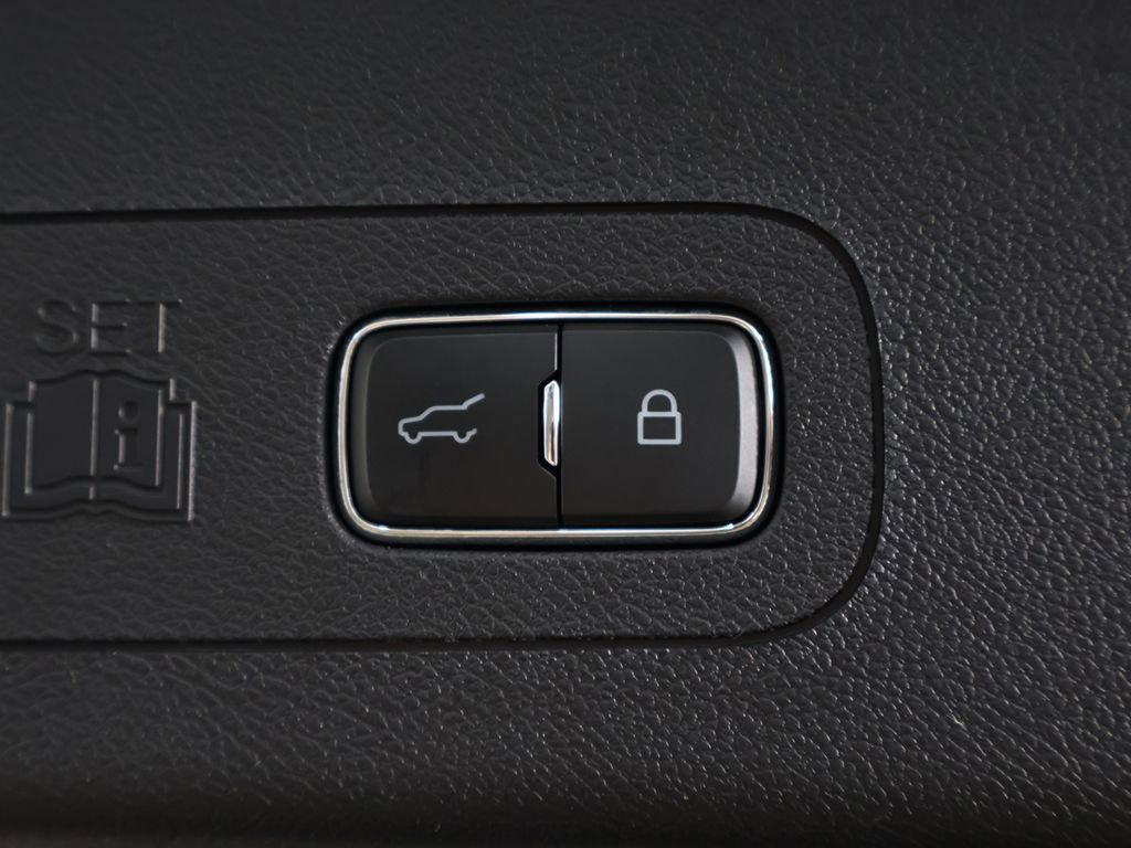 Used 2025 Lincoln Aviator Reserve w/ Equipment Group 201A AWD/4WD image 26