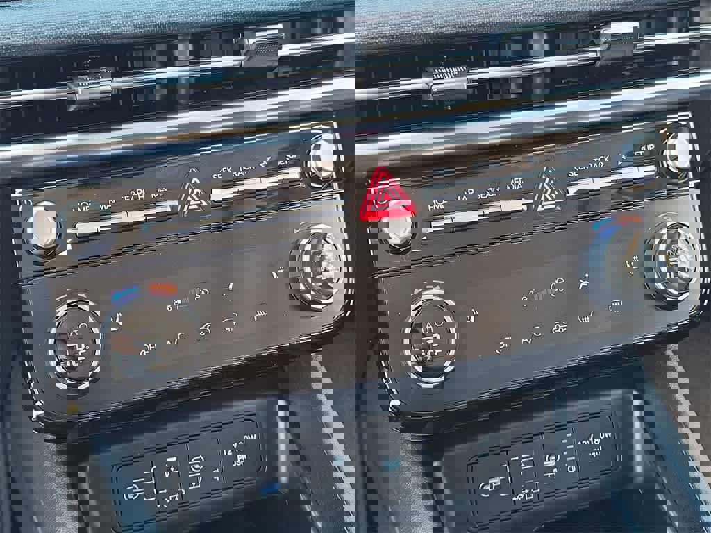 New 2025 Hyundai Tucson SEL image 31