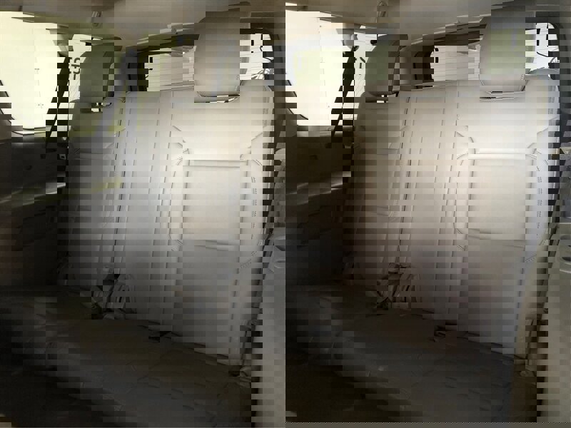 Used 2019 GMC Yukon XL SLT w/ Open Road Package AWD/4WD image 30